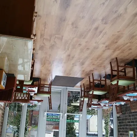 Warrens Guest house